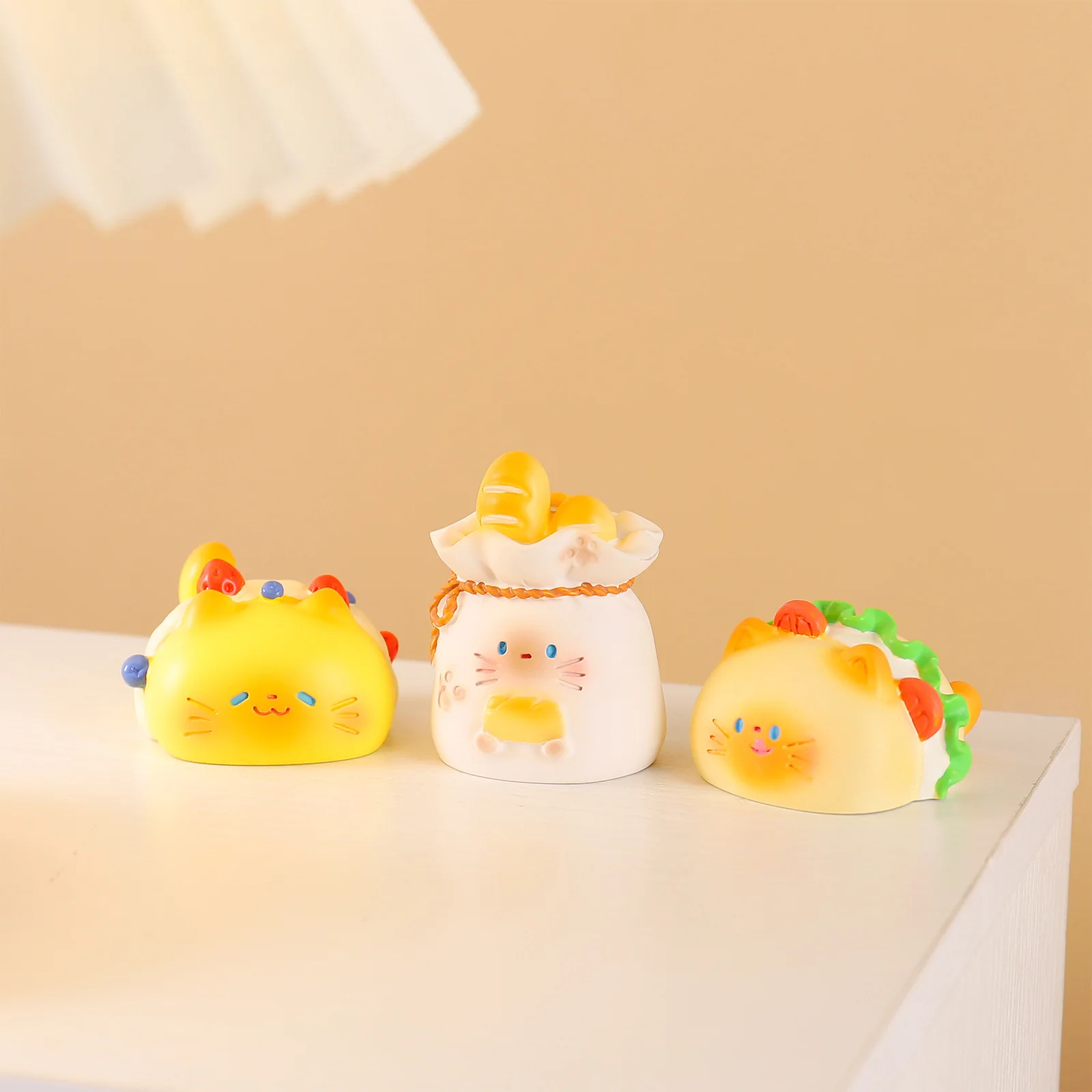 صندوق مفاجآت لمتجر طعام القطط، - مراجعة Resin Art Case وسعره